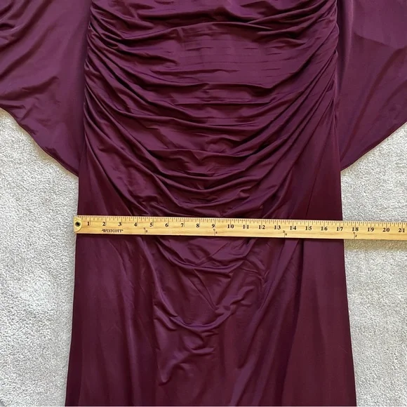 JOVANI EVENING GOWN W/ RUCHING AND EMBELLISHED SHOULDER DETAILS SIZE 20 - Picture 8 of 10